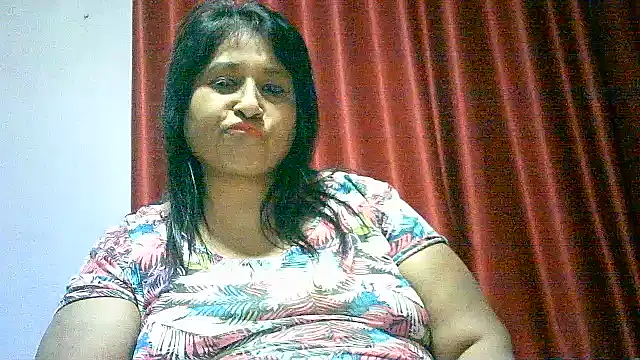 Snapshot of raniofsex02 chatting on 09.25.25 raniofsex02 online show from 09.25.25