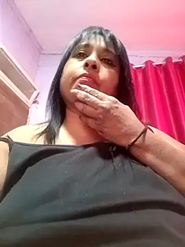 Snapshot of raniofsex02 chatting on 09.27.25 raniofsex02 online show from 09.27.25