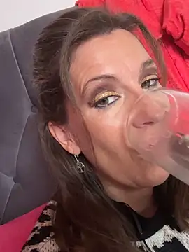 Lwhite1 online show from 10.15.25