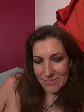 Snapshot of Lwhite1 chatting on 06.27.26 Lwhite1 online show from 06.27.26