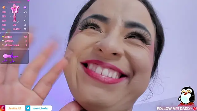 Snapshot of evelyn_23 chatting on 09.29.25 evelyn 23 online show from 09.29.25