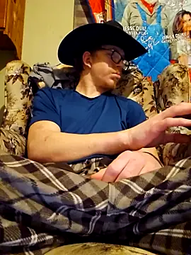 Snapshot of REDHAMMER_ chatting on 02.23.25 REDHAMMER  online show from 02.23.25