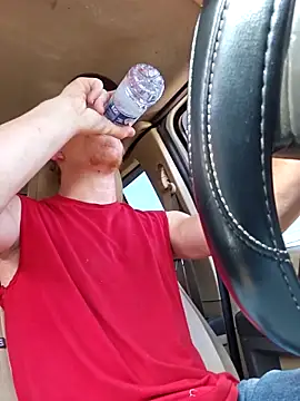 Snapshot of REDHAMMER_ chatting on 09.10.25 REDHAMMER  online show from 09.10.25