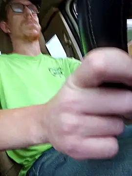 Snapshot of REDHAMMER_ chatting on 09.24.25 REDHAMMER  online show from 09.24.25