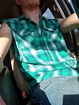 Snapshot of REDHAMMER_ chatting on 10.17.25 REDHAMMER  online show from 10.17.25