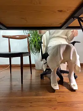 Annabody online show from 01.09.25