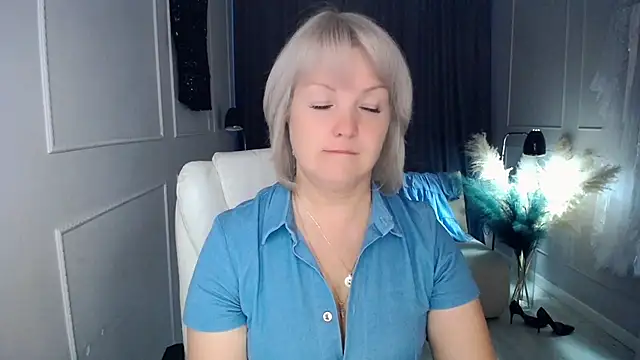 Juarnea online show from 09.18.25