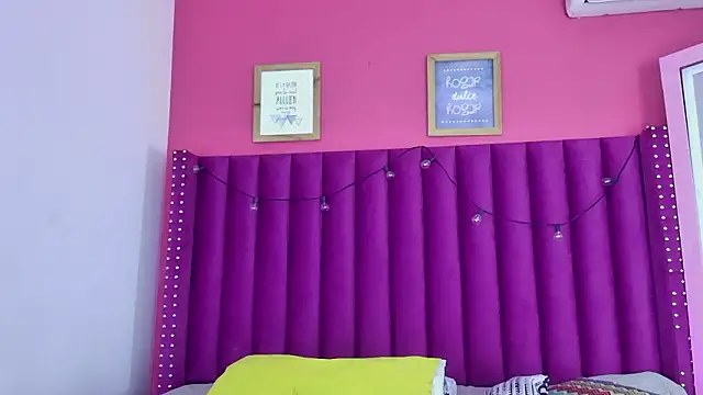 littleebonny online show from 02.01.26