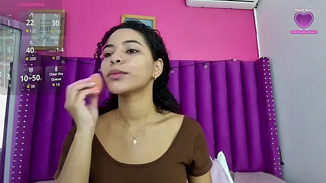 Snapshot of littleebonny chatting on 03.16.26 littleebonny online show from 03.16.26