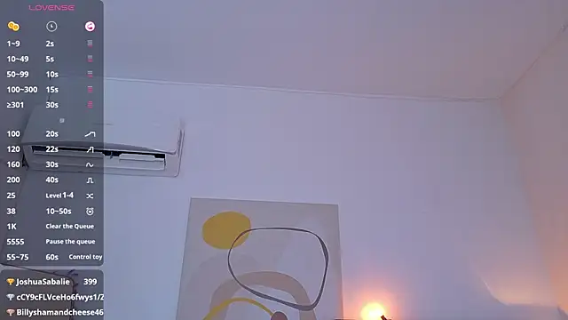 Snapshot of littleebonny chatting on 05.28.26 littleebonny online show from 05.28.26