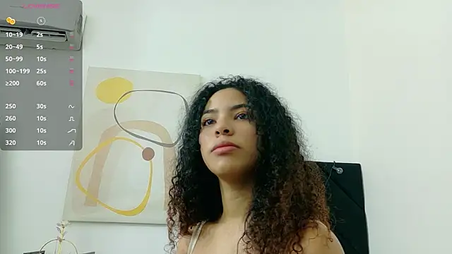 Snapshot of littleebonny chatting on 05.30.26 littleebonny online show from 05.30.26