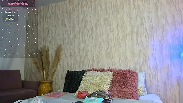 emily parkerr online show from 02.01.25