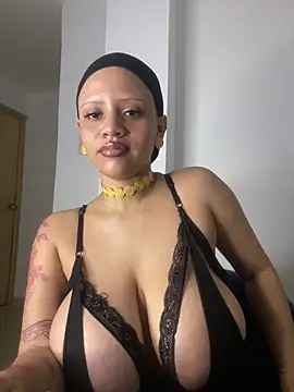 Charlotee  online show from 11.16.25