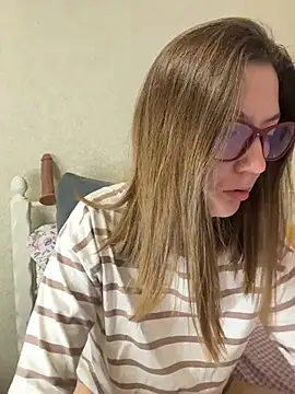 BeatriceTender online show from 04.08.26