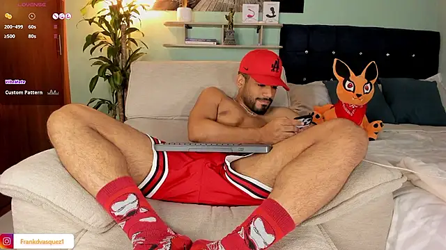 Snapshot of Neganhot_ chatting on 01.12.26 Neganhot online show from 01.12.26