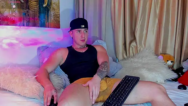 liam oficial02 online show from 10.04.25