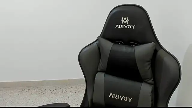 Snapshot of avellanatammy chatting on 01.20.25 avellanatammy online show from 01.20.25