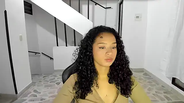 Snapshot of avellanatammy chatting on 01.23.25 avellanatammy online show from 01.23.25