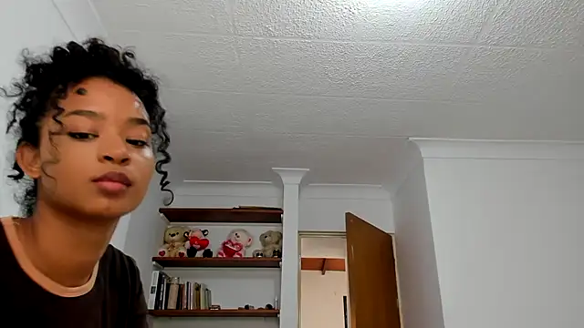 Snapshot of avellanatammy chatting on 02.03.25 avellanatammy online show from 02.03.25