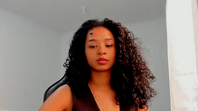 Snapshot of avellanatammy chatting on 02.04.25 avellanatammy online show from 02.04.25