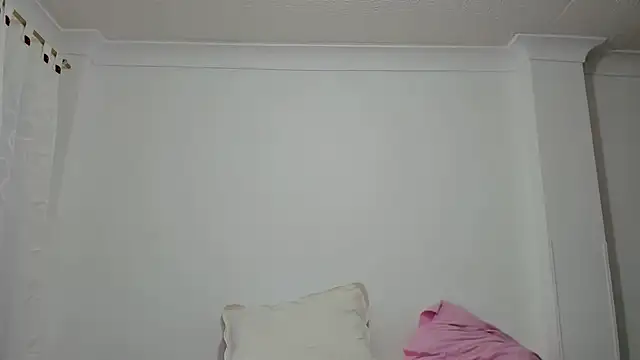 Snapshot of avellanatammy chatting on 02.11.25 avellanatammy online show from 02.11.25