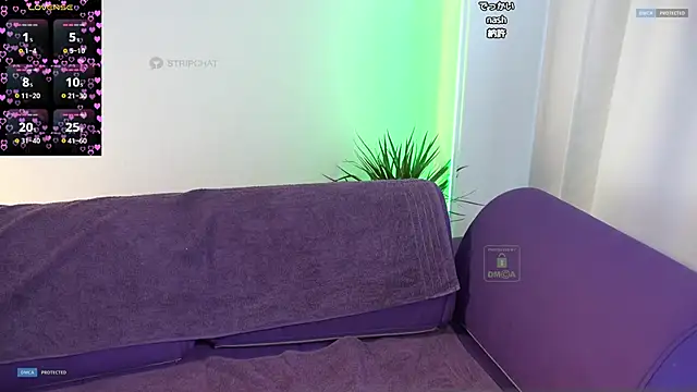 Snapshot of OMOCHI_Queen chatting on 02.24.25 OMOCHI Queen online show from 02.24.25