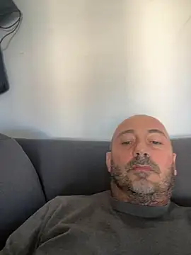 Snapshot of cateodo chatting on 09.29.25 cateodo online show from 09.29.25