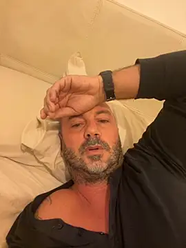 Snapshot of cateodo chatting on 10.03.25 cateodo online show from 10.03.25