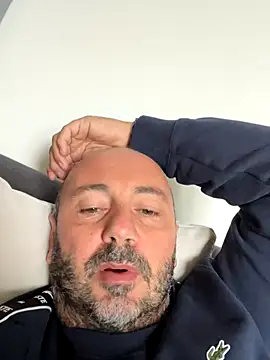 Snapshot of cateodo chatting on 10.05.25 cateodo online show from 10.05.25