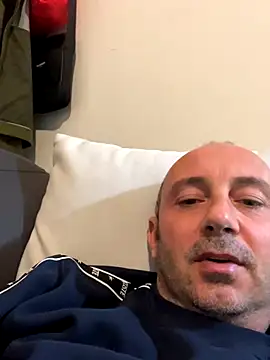 Snapshot of cateodo chatting on 10.08.25 cateodo online show from 10.08.25