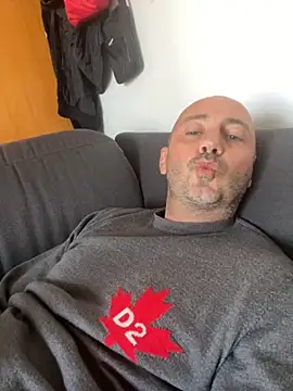 Snapshot of cateodo chatting on 10.11.25 cateodo online show from 10.11.25