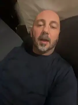 Snapshot of cateodo chatting on 10.30.25 cateodo online show from 10.30.25