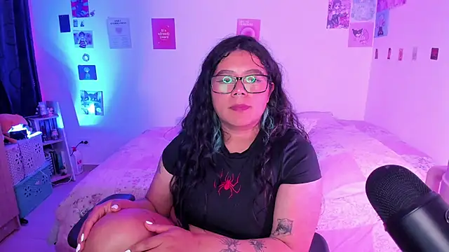 StephaniFox online show from 12.24.24