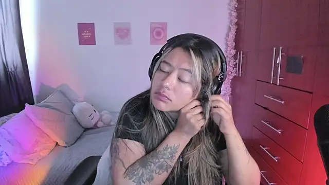 StephaniFox online show from 09.21.25