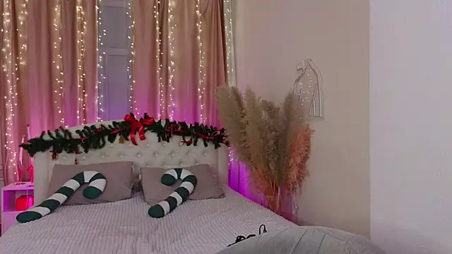 mo11y kitten online show from 01.12.25