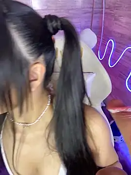 Bubalu Uwwu online show from 12.15.25