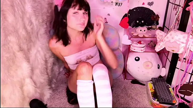 SweetLaumina online show from 04.05.26