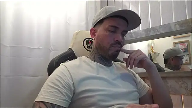 Snapshot of Angel_sex_latin chatting on 10.09.25 Angel sex latin online show from 10.09.25