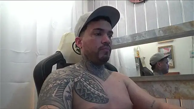 Snapshot of Angel_sex_latin chatting on 10.12.25 Angel sex latin online show from 10.12.25