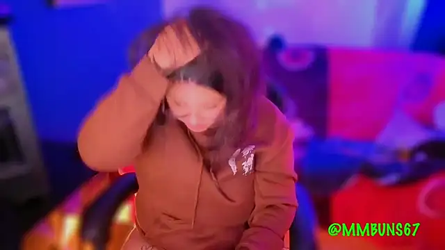 miacanela xo online show from 10.21.25