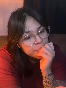 miacanela xo online show from 11.17.25