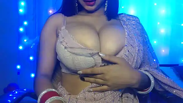 Naughty nikkii online show from 03.08.25