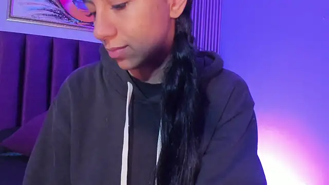 Tamaraakins online show from 11.22.25