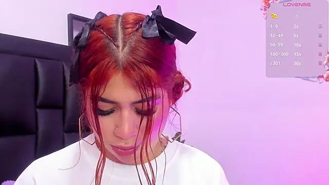 SoofiRosse online show from 03.13.25