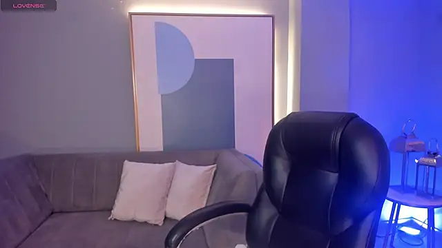 ViolettCastel online show from 02.04.25