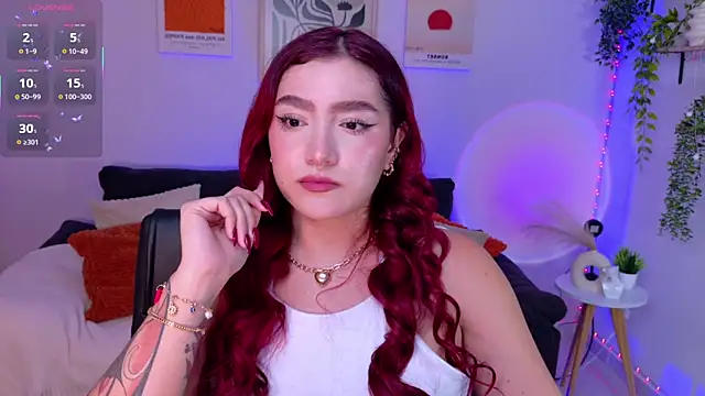 Snapshot of ViolettCastel chatting on 07.07.26 ViolettCastel online show from 07.07.26