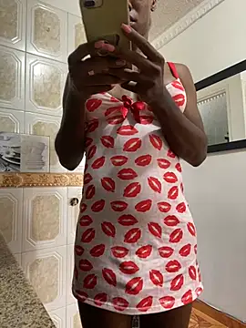 sweetsarabig22cm online show from 01.05.25