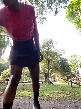 sweetsarabig22cm online show from 09.23.25