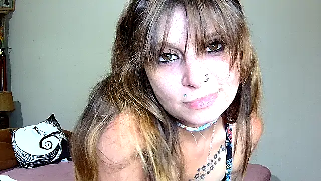 ZeelaXoXo online show from 04.08.26