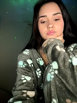 Snapshot of Kimmymadison- chatting on 10.01.25 Kimmymadison- online show from 10.01.25